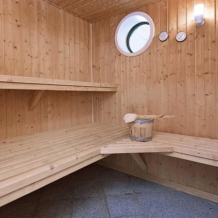 Five-bedroom Holiday In Romo 2 Rømø Kirkeby